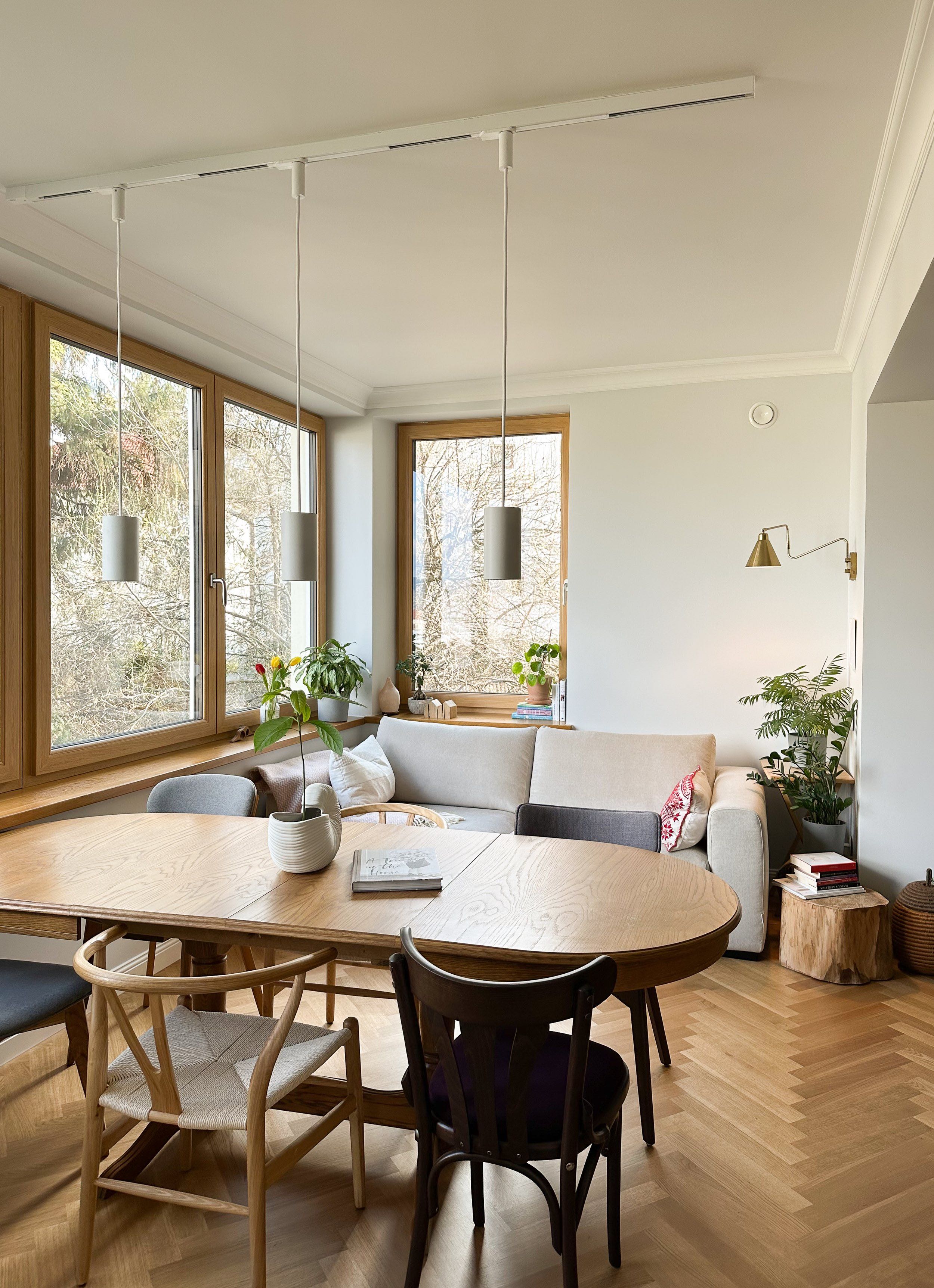 C LIVING (2).jpg